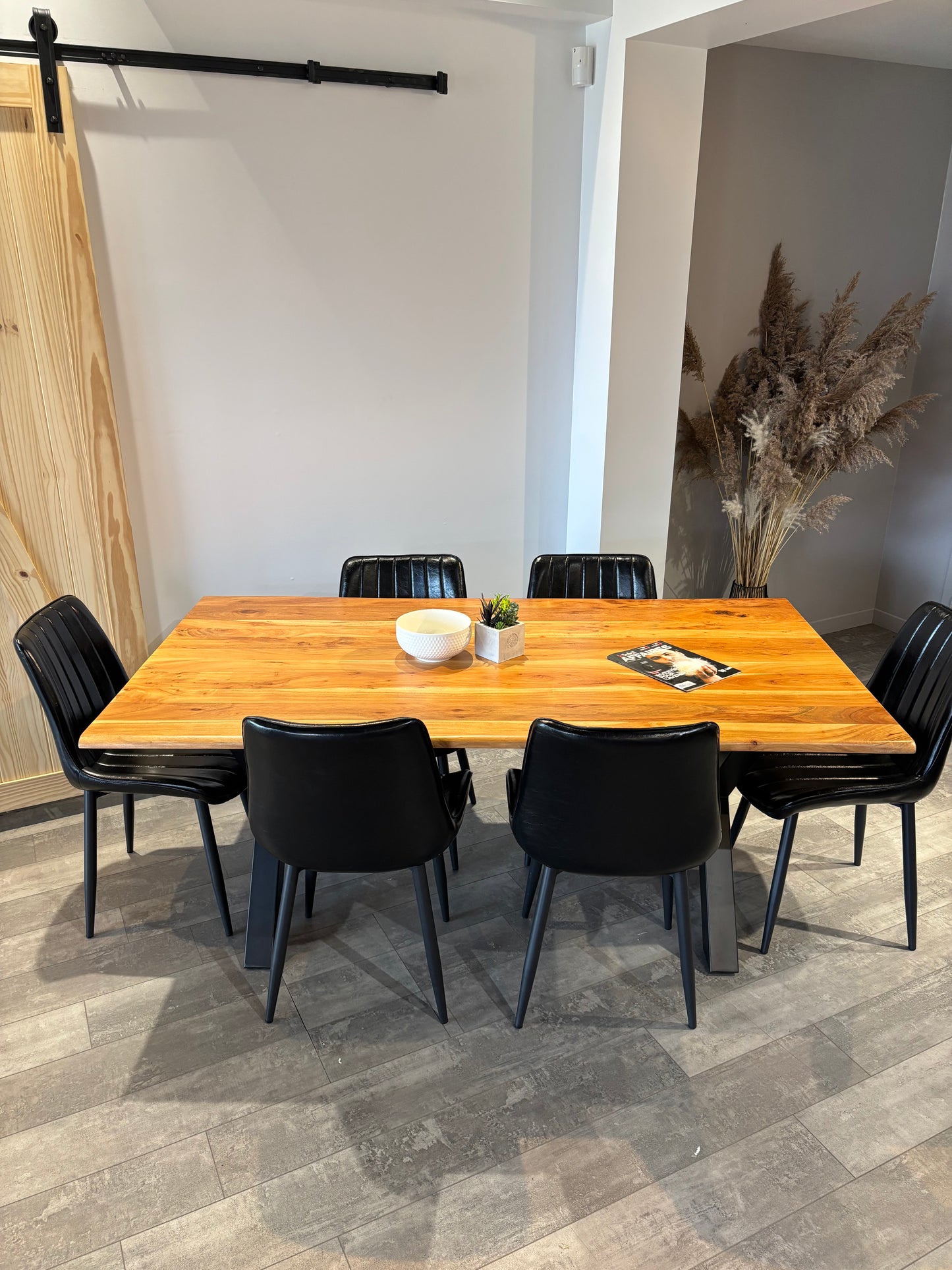Ensemble table Acacia 72” + chaises cuir végétal