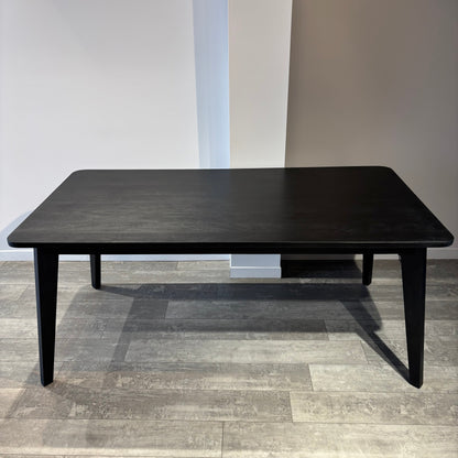 Table en bois d’Acacia noir
